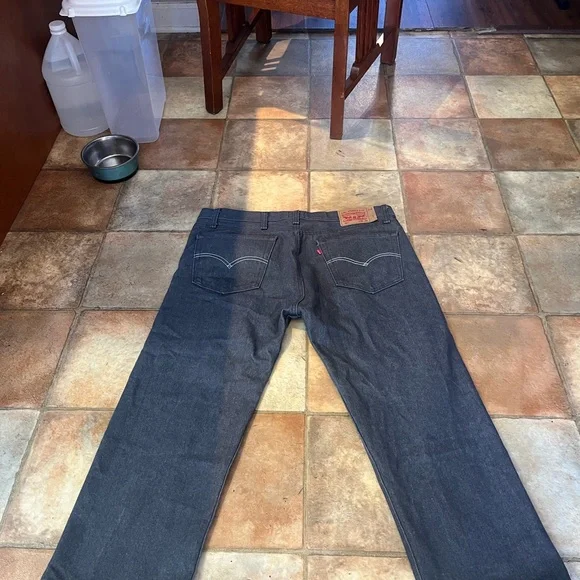 Sold - Picture 6 of 7